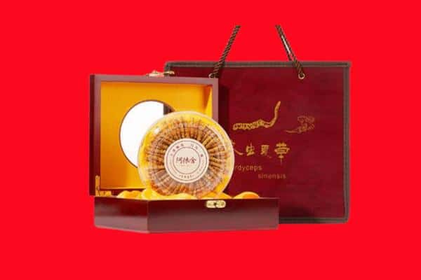 收购资讯:遵义桐梓县回收冬虫夏草是按克吗